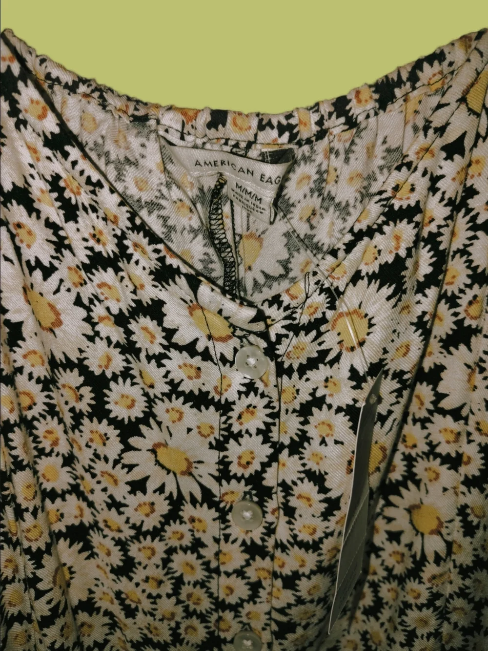 American Eagle Outfitters Women’s Black Daisy Print Button-Front Top - Picture 5 of 10